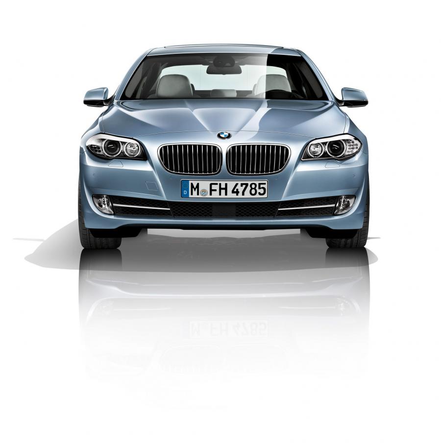  BMW ActiveHybrid 5 2012 года  (фото 15 из 157)